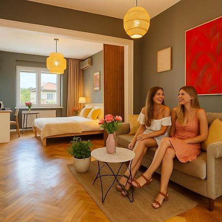 Woodie Studio With Premium Comfort By Piata Unirii Bukarest Exterior foto